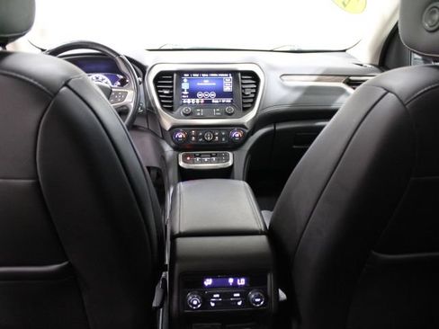Used 2021 GMC Acadia Denali w/ Denali Technology Package AWD/4WD image 32