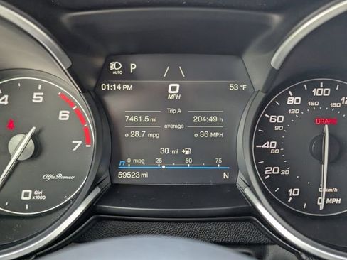 Used 2023 Alfa Romeo Stelvio Sprint image 27