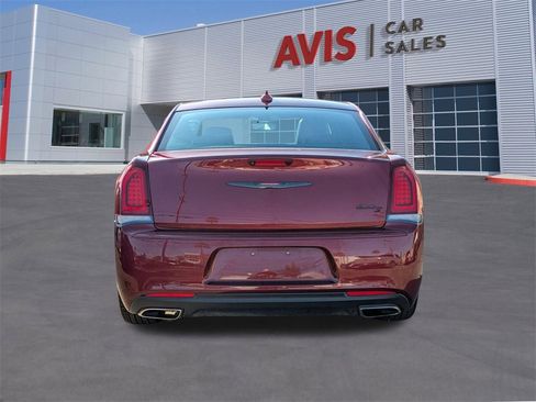 Used 2023 Chrysler 300 S image 7