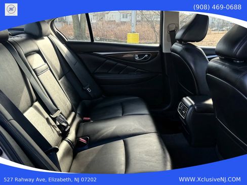 Used 2018 INFINITI Q50 Luxe w/ Essential Package (3.0T Luxe) image 23