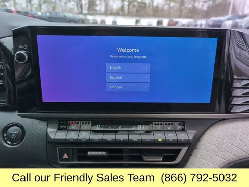 Used 2025 Toyota Camry XLE w/ Premium Package image 22