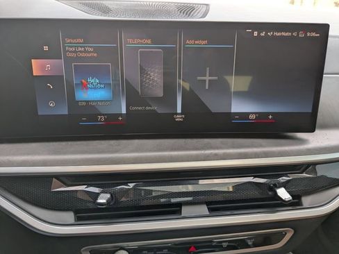 Used 2023 BMW X7 xDrive40i w/ Premium Package image 21