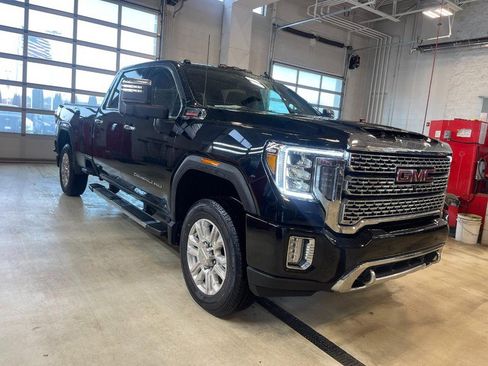 Used 2023 GMC Sierra 2500 Denali image 2