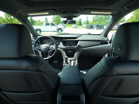 Used 2020 Cadillac XT5 Premium Luxury AWD/4WD image 25