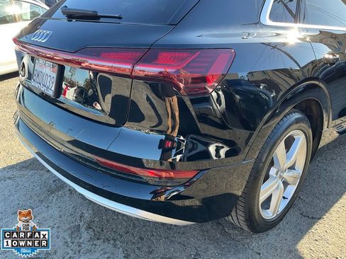 Used 2019 Audi e-tron Prestige w/ Prestige Package image 87