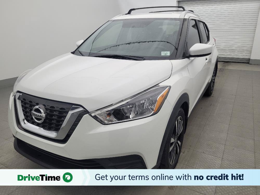 Used 2018 Nissan Kicks SV w/ Exterior Package FWD image 1