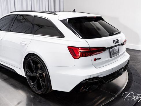 Used 2022 Audi RS 6 w/ Executive Package image 14