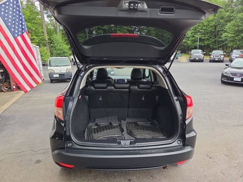 Used 2017 Honda HR-V EX image 7