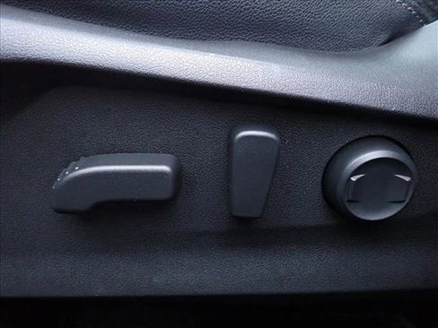 Used 2024 Subaru Forester Premium image 12