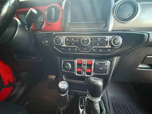 Used 2020 Jeep Gladiator Sport w/ Quick Order Package 24S AWD/4WD image 32
