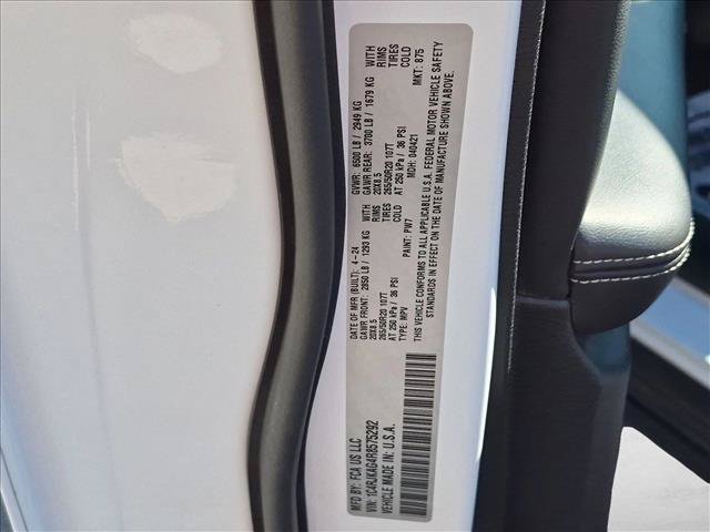 Used 2024 Jeep Grand Cherokee L Laredo AWD/4WD image 25