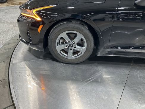 Used 2022 Kia K5 LXS image 28