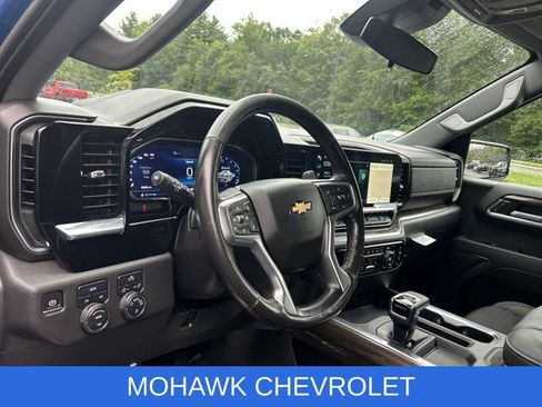 Used 2023 Chevrolet Silverado 1500 LT AWD/4WD image 10