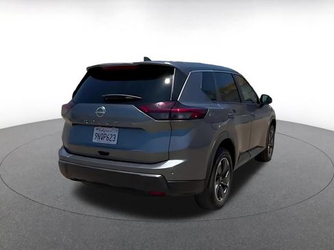 Used 2025 Nissan Rogue SV FWD image 14