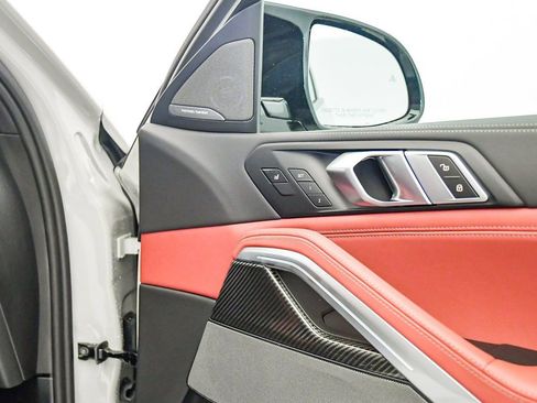 New 2026 BMW X6 M60i image 24