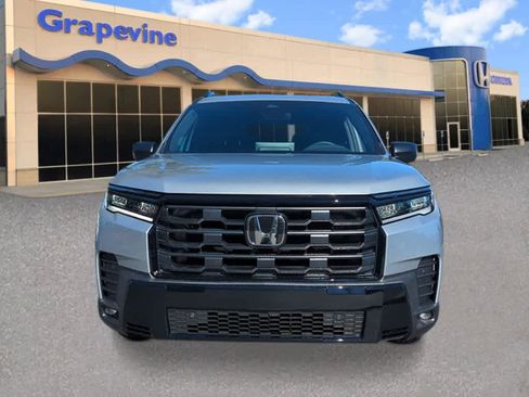 New 2026 Honda Pilot Sport image 8