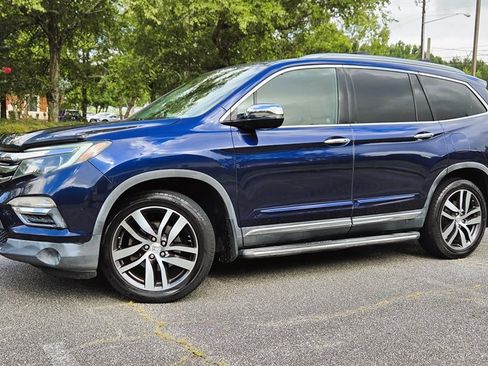 Used 2016 Honda Pilot Touring image 3