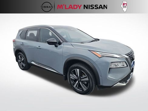 Used 2023 Nissan Rogue Platinum w/ Platinum Premium Package image 4