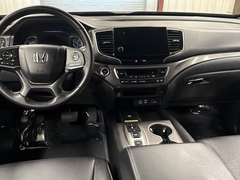 Used 2025 Honda Passport EX-L image 15