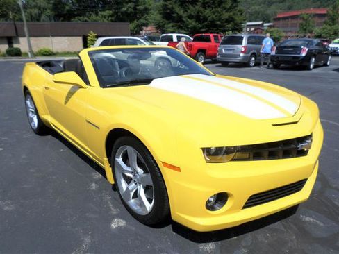 Used 2011 Chevrolet Camaro SS w/ RS Package RWD image 9