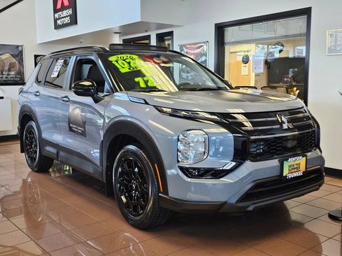 New 2026 Mitsubishi Outlander AWD image 5