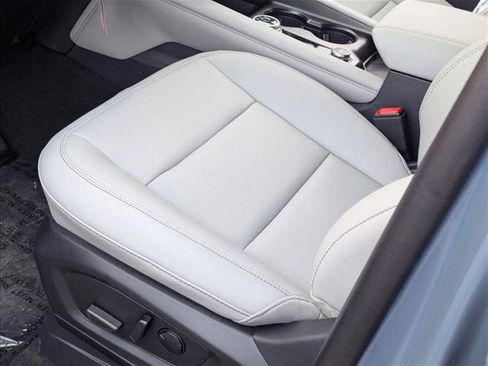 New 2026 Ford Explorer Active w/ Active Comfort Package RWD image 4