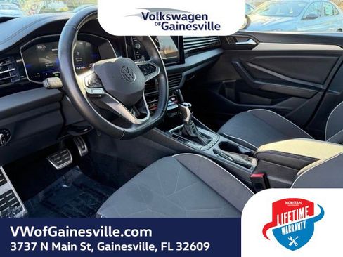 Certified 2025 Volkswagen Jetta Sport image 19