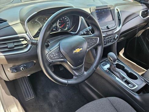 Used 2024 Chevrolet Equinox LT AWD/4WD image 10