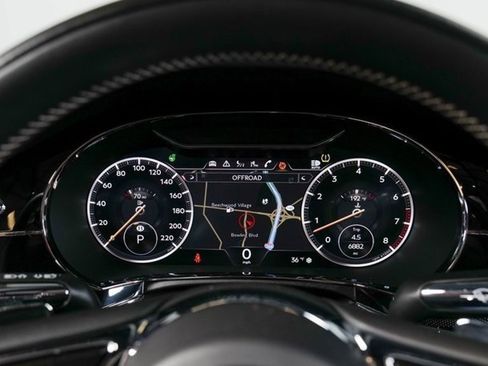 Used 2021 Bentley Continental GT V8 image 16