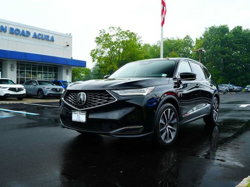 Used 2026 Acura MDX w/ Technology Package AWD/4WD image 3