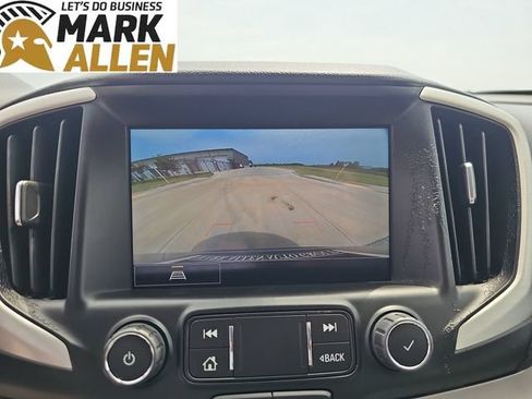 Used 2024 GMC Terrain SLT FWD image 14