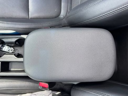 Used 2022 Hyundai Kona Limited w/ Cargo Package FWD image 44