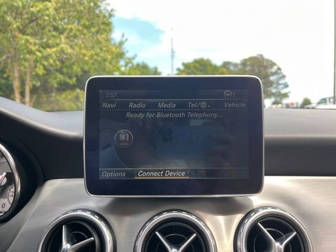 Used 2016 Mercedes-Benz GLA 250 4MATIC image 25