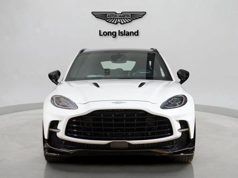 Used 2025 Aston Martin DBX 707 image 2