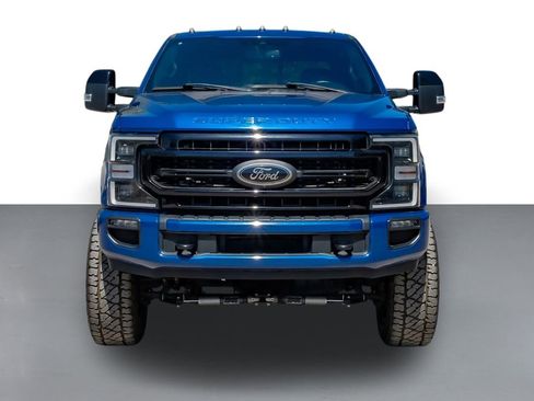 Used 2022 Ford F250 Lariat w/ Lariat Ultimate Package image 3