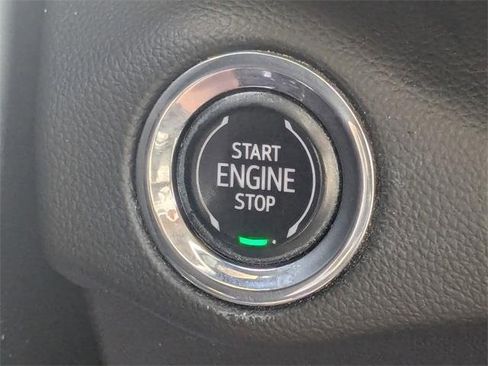 Used 2022 Buick Envision Avenir w/ Technology Package II image 27