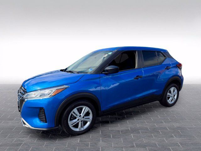 Used 2025 Nissan Kicks Play S FWD image 3