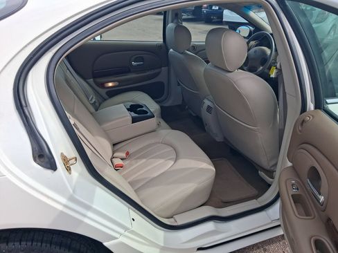 Used 2000 Chrysler LHS FWD image 12