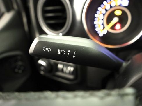 Used 2022 Jeep Wrangler Unlimited Sport image 29