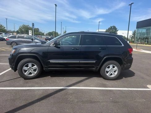 Used 2012 Jeep Grand Cherokee Laredo w/ Laredo E Group AWD/4WD image 15