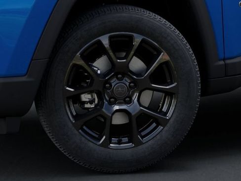 New 2026 Jeep Compass Latitude AWD/4WD image 8