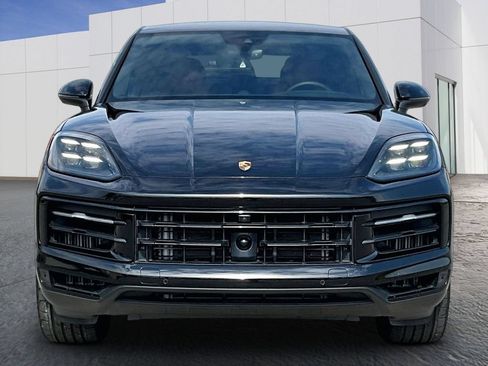 Certified 2024 Porsche Cayenne Coupe AWD/4WD image 10