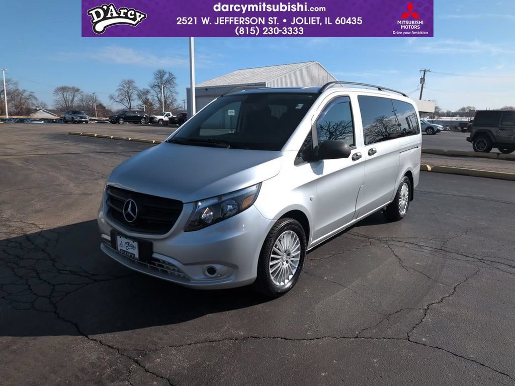 Used 2017 Mercedes-Benz Metris Passenger image 1