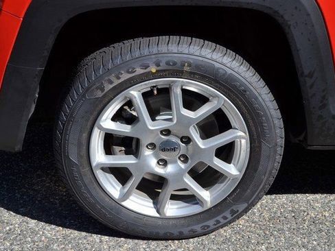 Used 2022 Jeep Renegade Latitude image 13