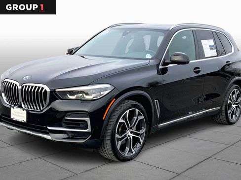 Used 2022 BMW X5 xDrive40i w/ Parking Assistance Package AWD/4WD image 1
