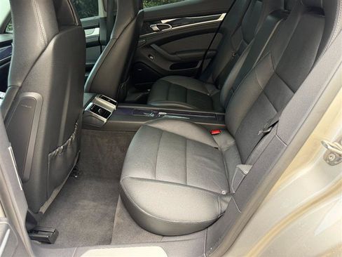 Used 2011 Porsche Panamera image 31