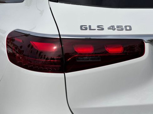 New 2026 Mercedes-Benz GLS 450 4MATIC image 14