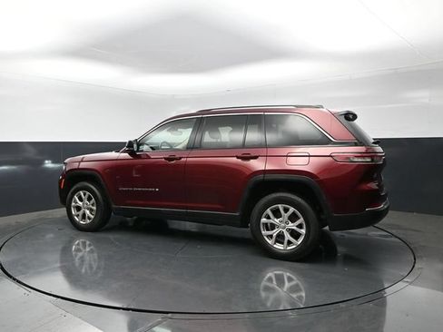 Used 2022 Jeep Grand Cherokee Limited AWD/4WD image 2