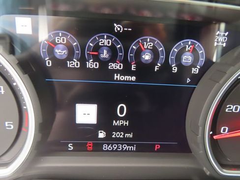 Used 2020 Chevrolet Silverado 2500 High Country w/ Technology Package AWD/4WD image 22