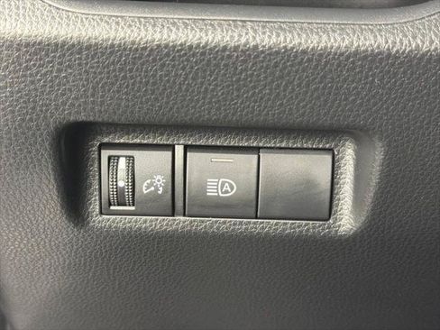 Certified 2025 Toyota RAV4 LE FWD image 28